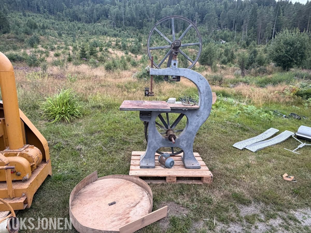 Båndsag med el motor